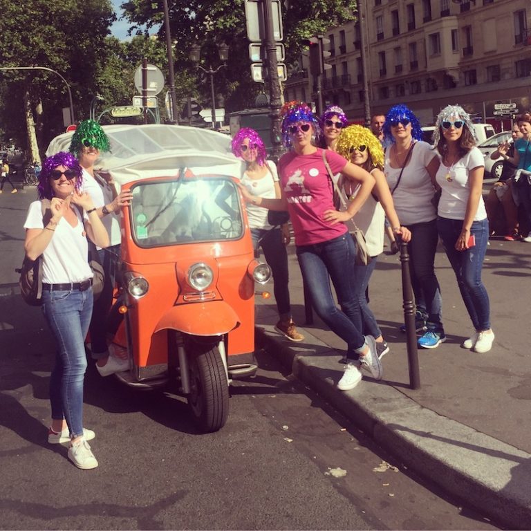 evjf déguisement paris tuktuk