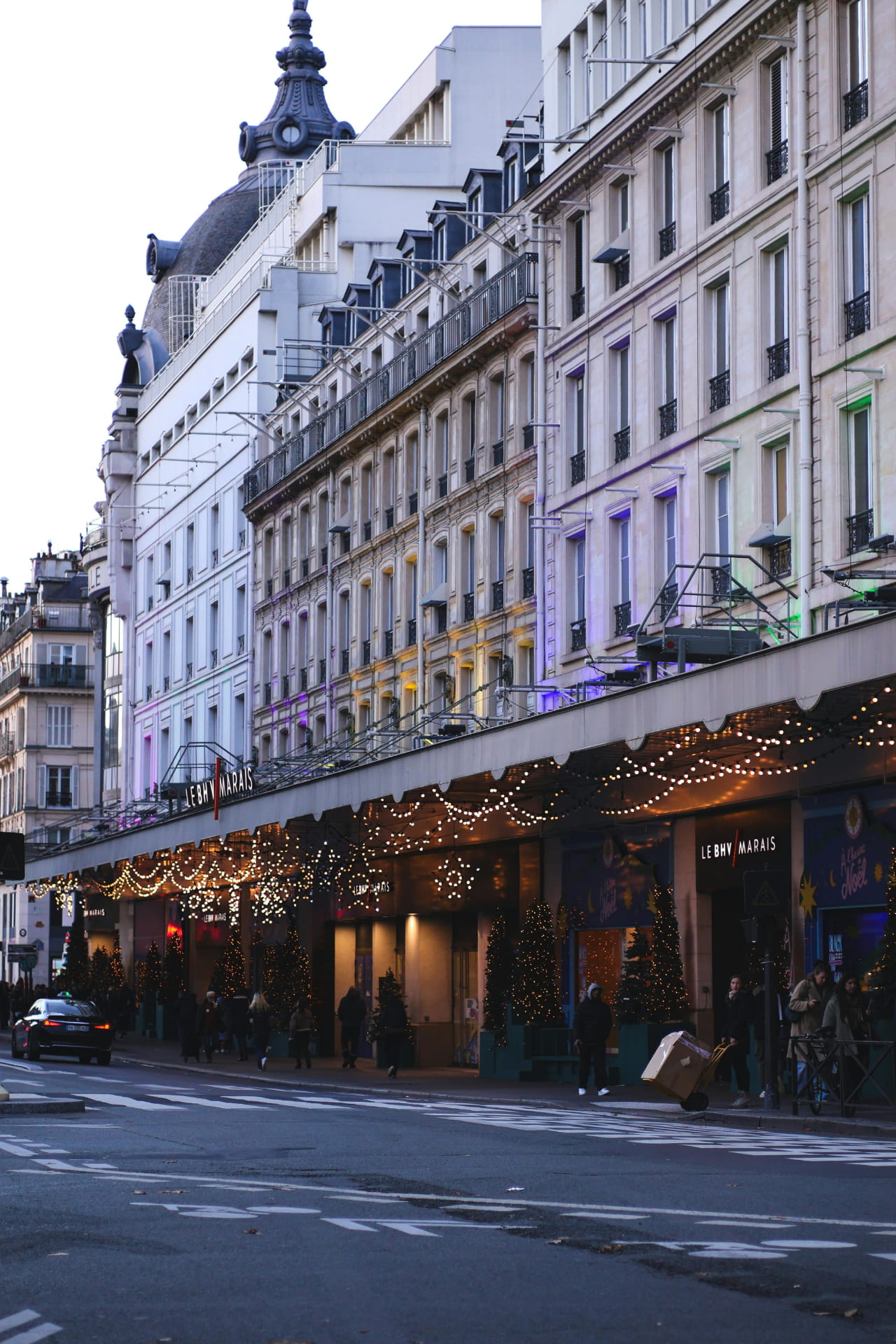 Bistrot parisien typique