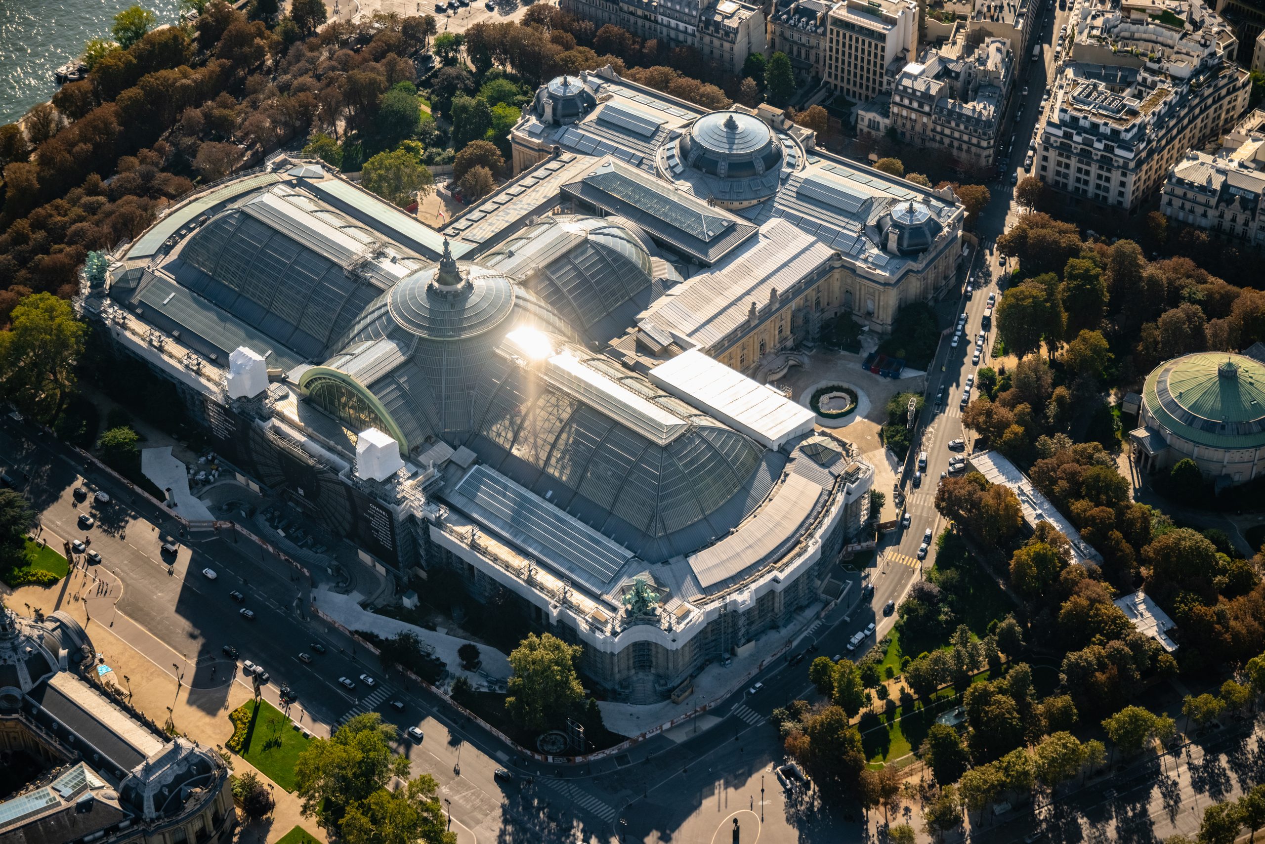 Vue aérienne du Grand Palais à Paris
